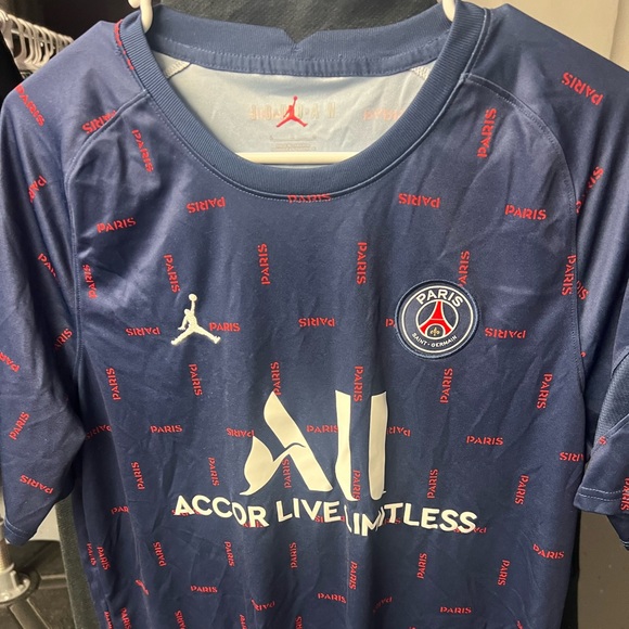Other - Mens psg jordan jersey size L